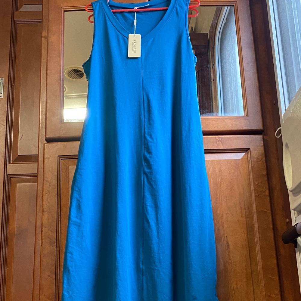 Ekouaer Teal V-Neck Sleeveless Mid Dress NWT Fall Modest